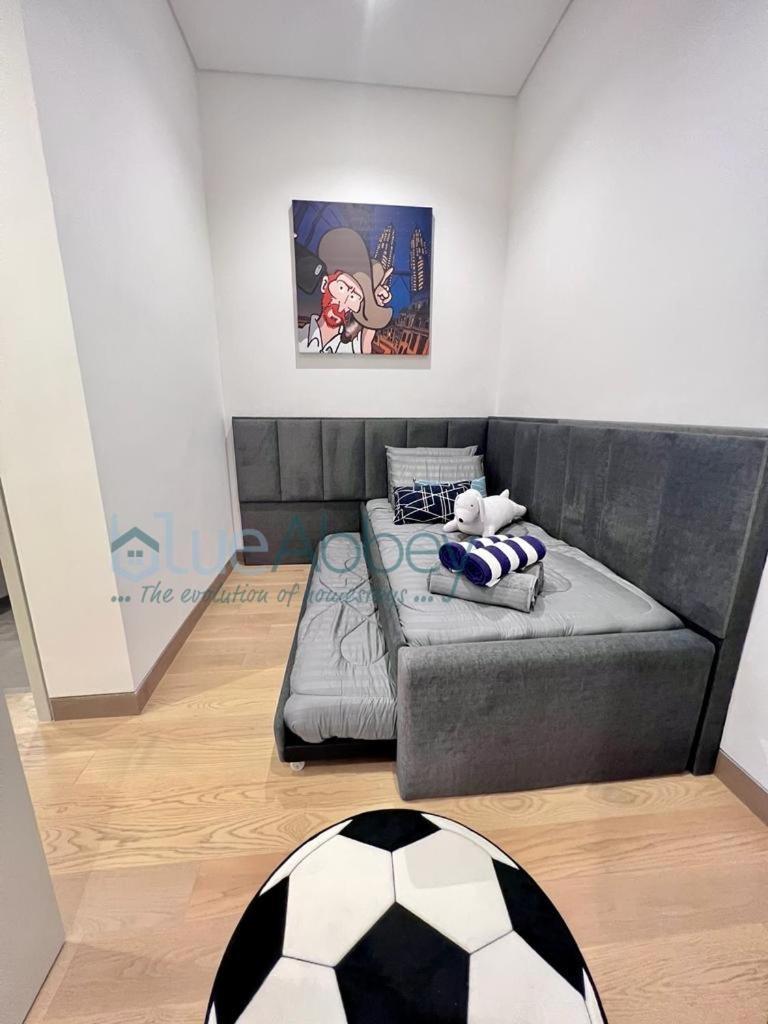 Blue Abbey Lucentia Residences *