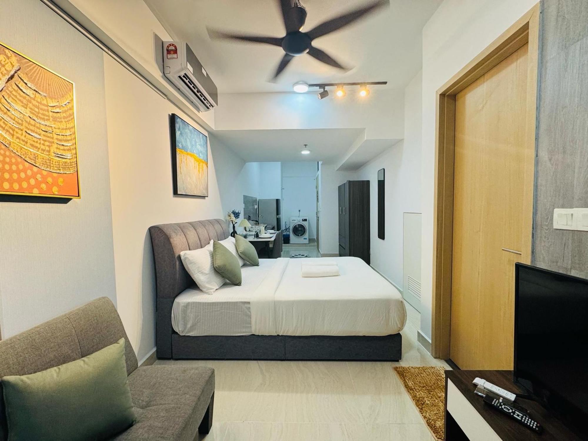 Apartment The Luxe & Colony Klcc By Comfort Dwellings Kuala Lumpur
