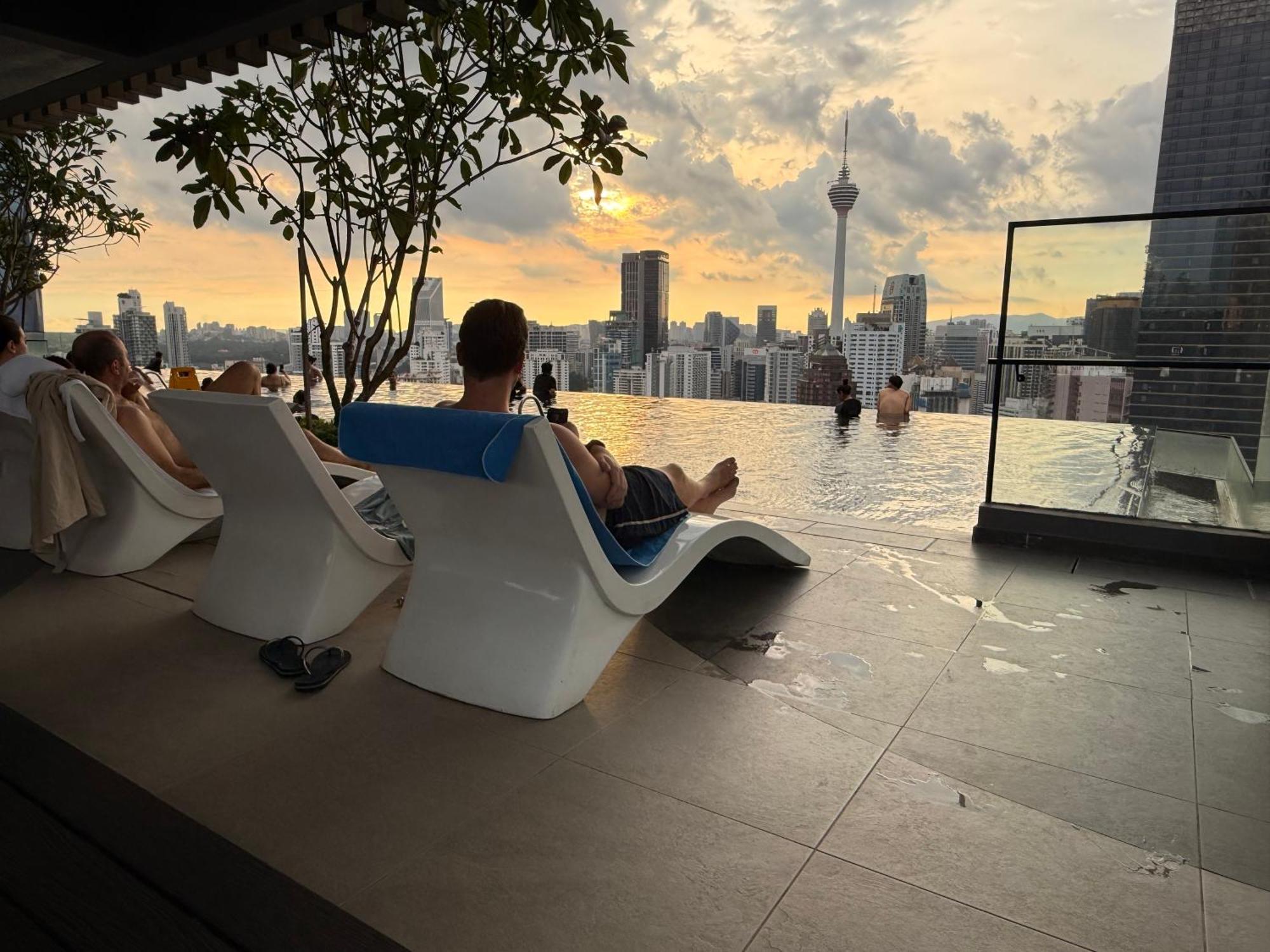 Apartment Axon Bukit Bintang By Taheeens