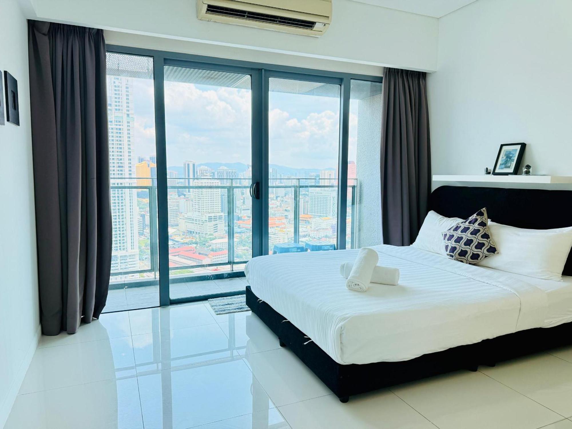 Apartment Mercu Summer Klcc By *