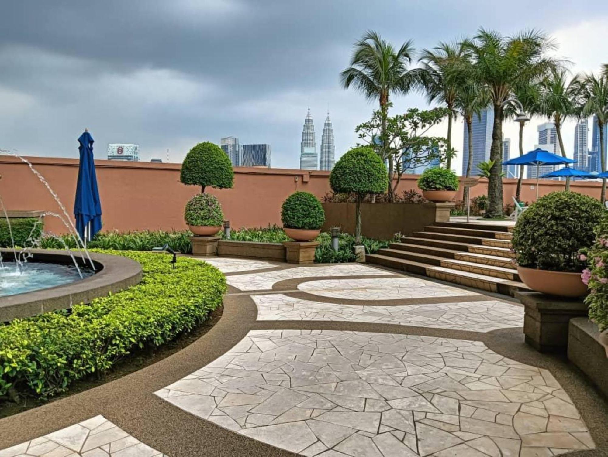 Times Square Iconic Service At Jalan Imbi Apartment