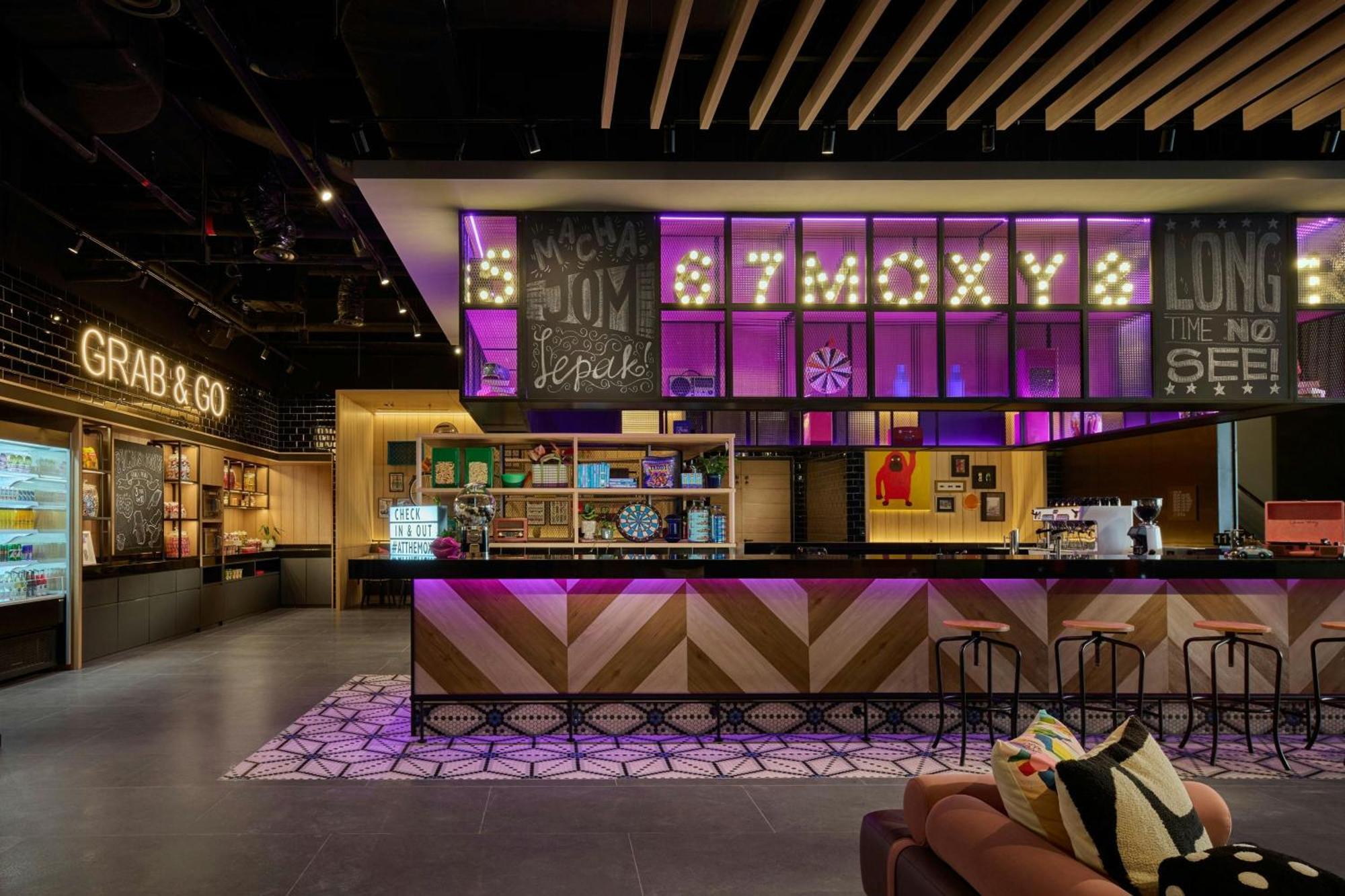 Hotel Moxy Chinatown 4*