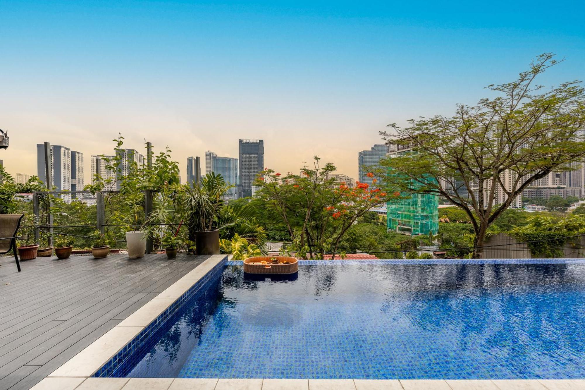 Villa Flame Of The Forest Retreat 38pax 8r7b Pool