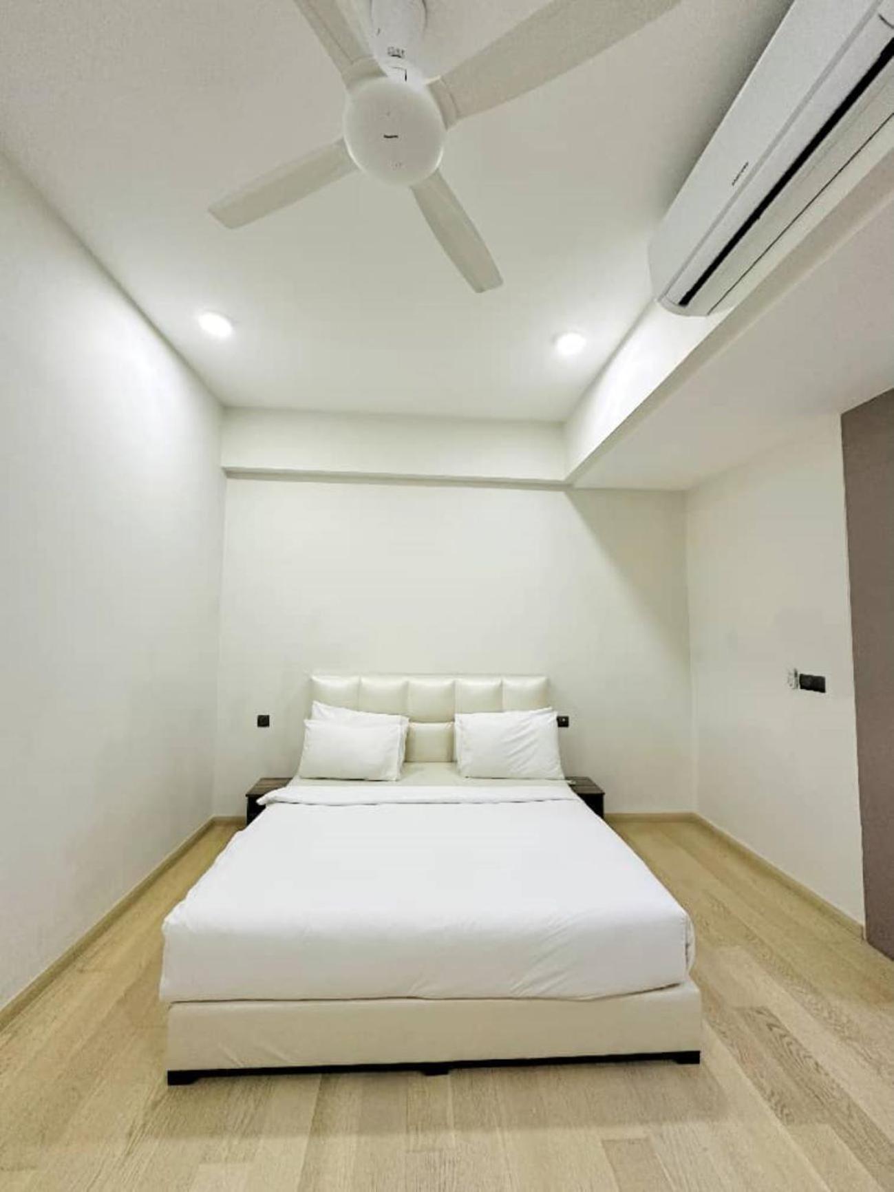 Apartment Star Klcc By Moonlight Kuala Lumpur