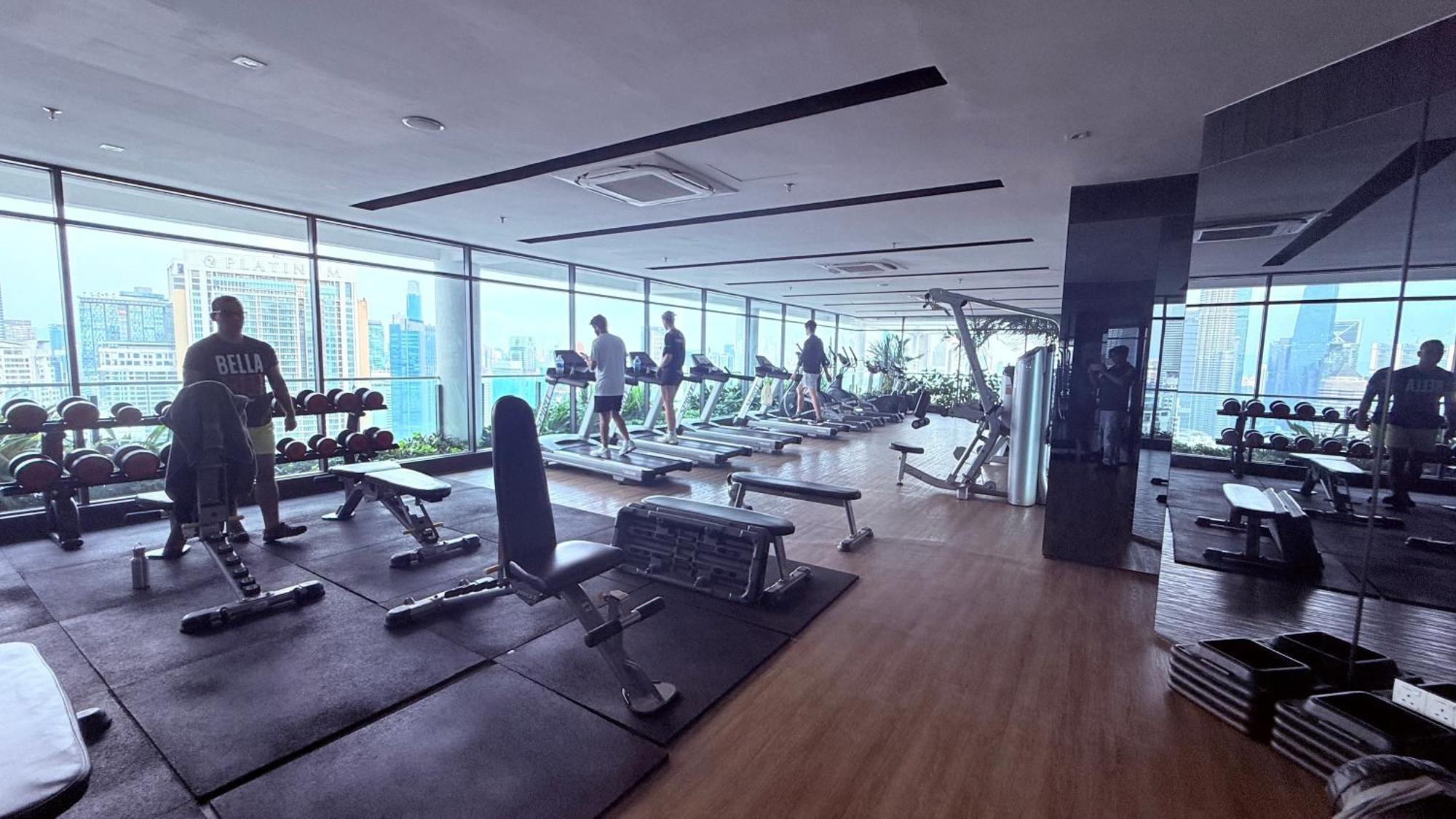 Apartment Colony Service Klcc At Sky World