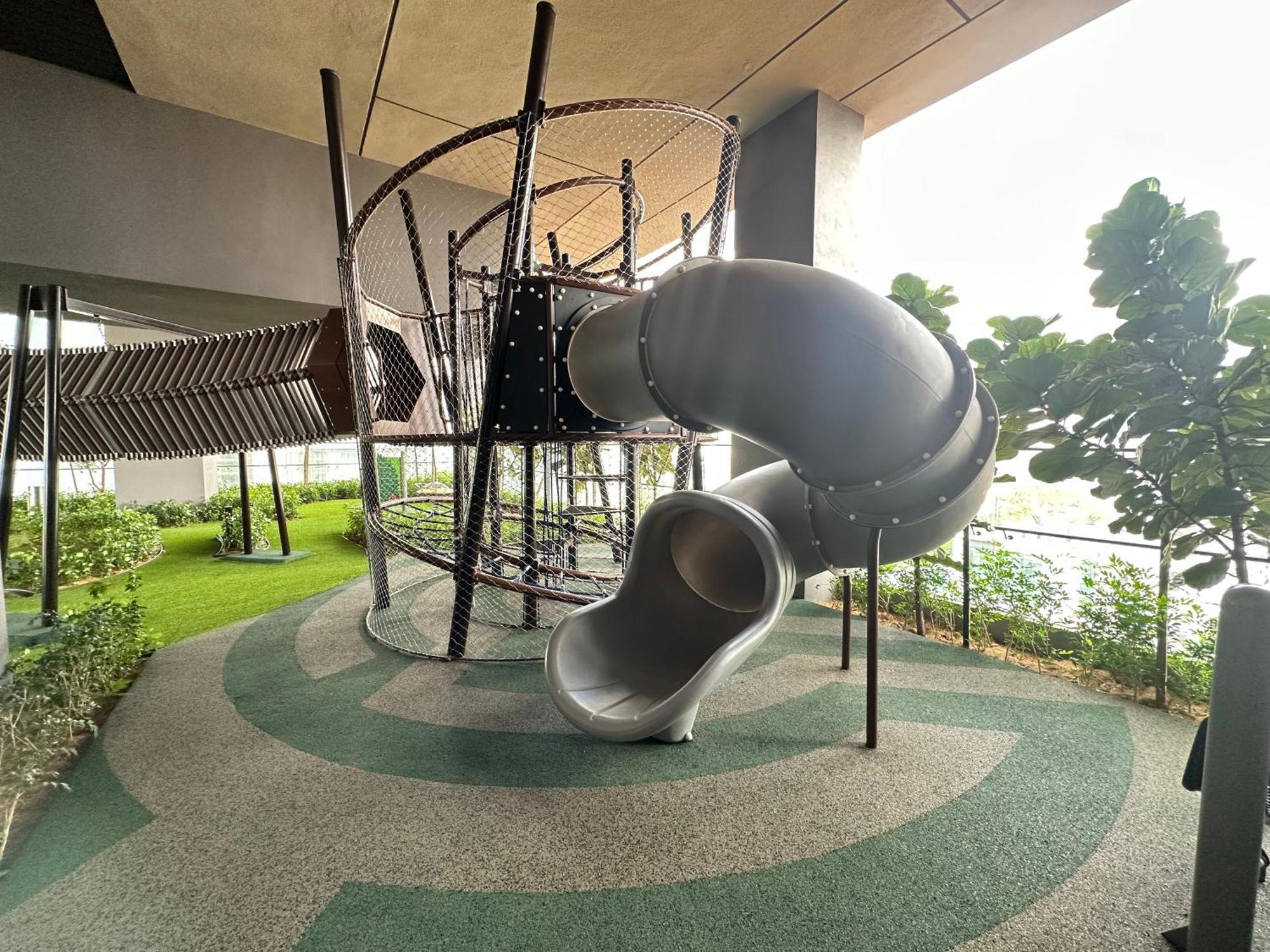 Axon By Ft * Kuala Lumpur