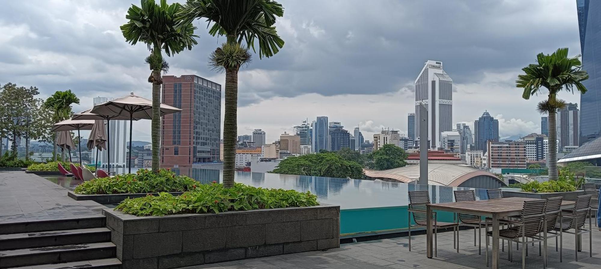 Apartment At Opus