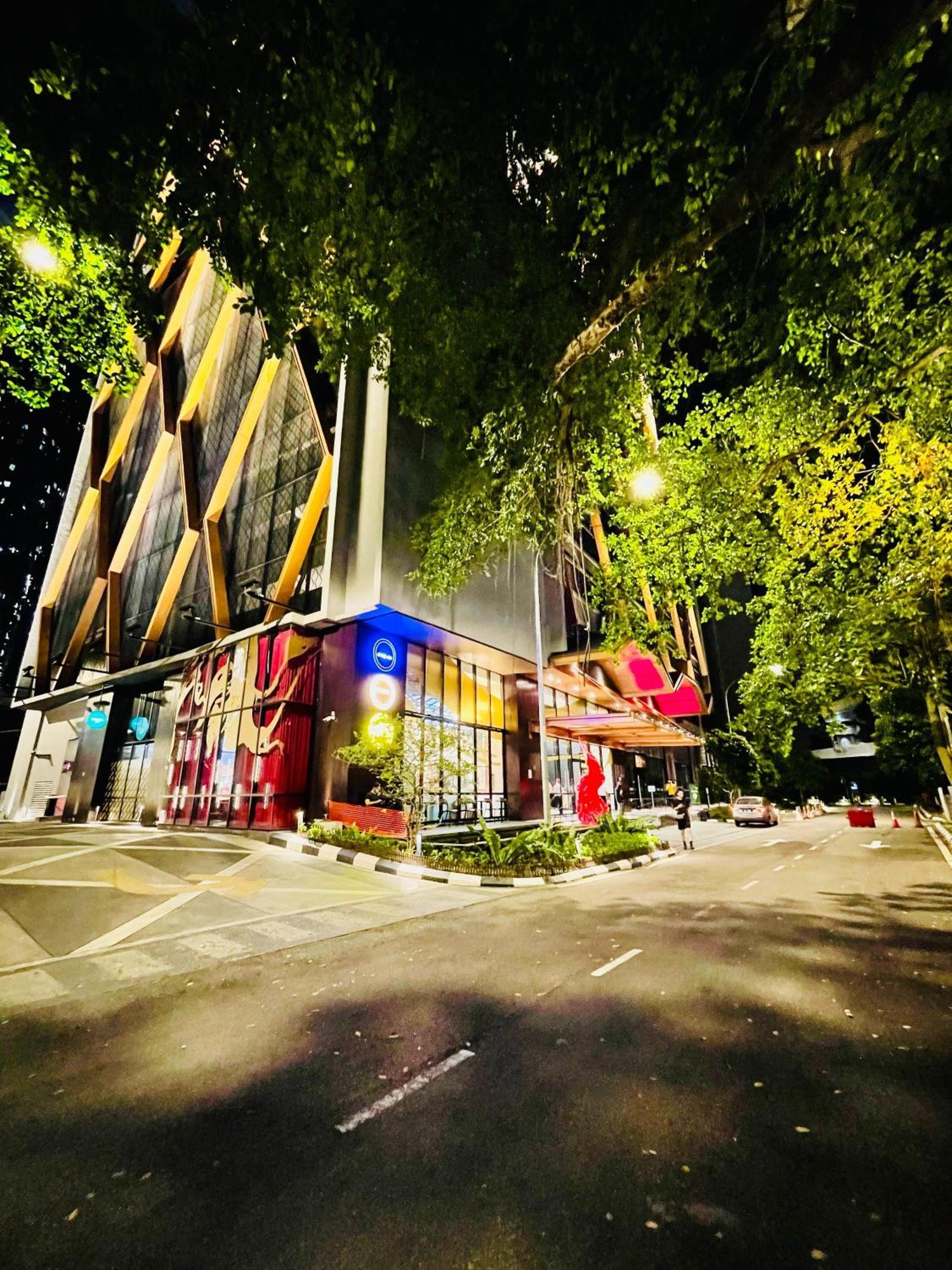 My Service Scarletz Klcc Kuala Lumpur