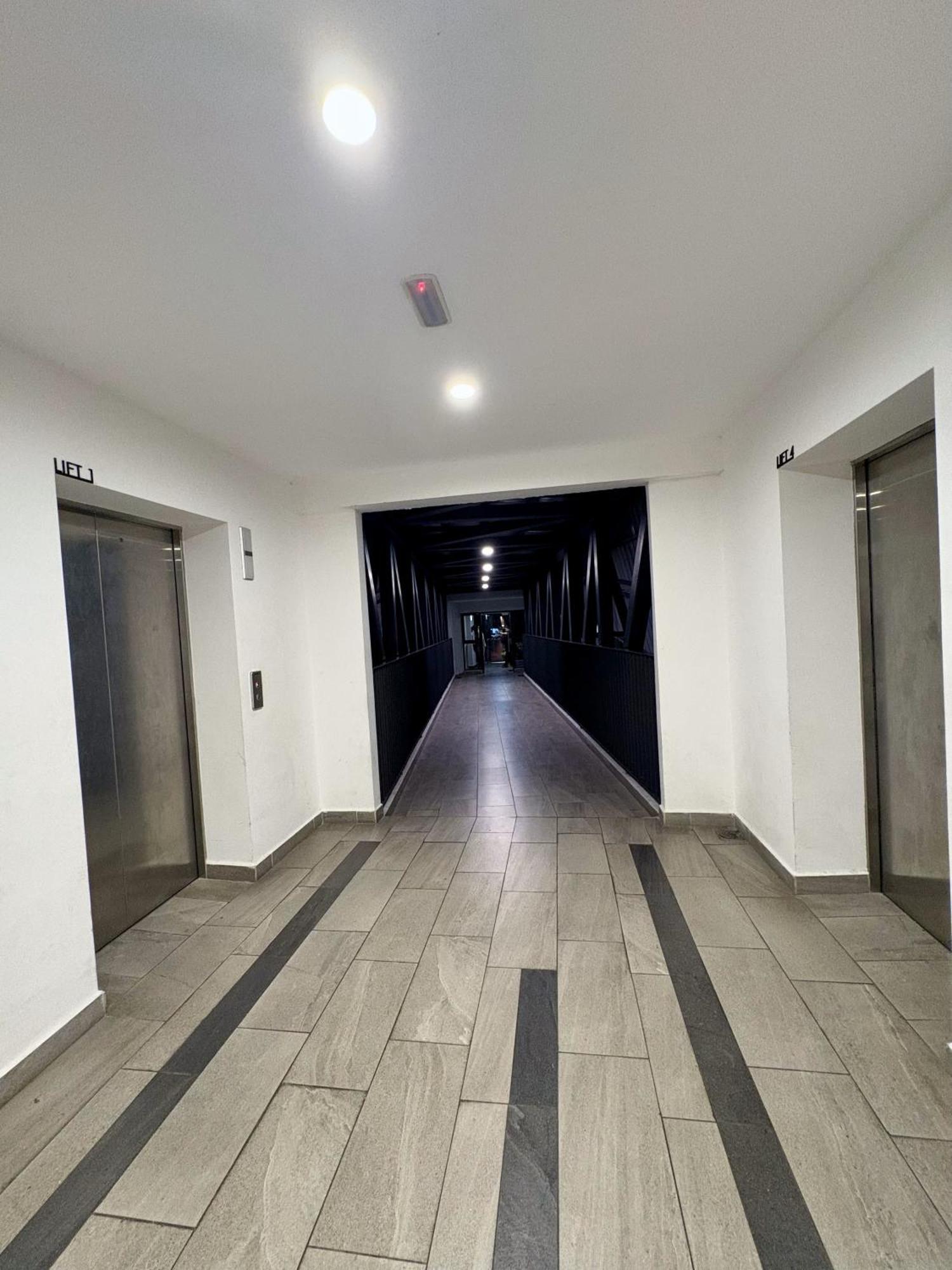 Apartment M Vertica By Dynasty