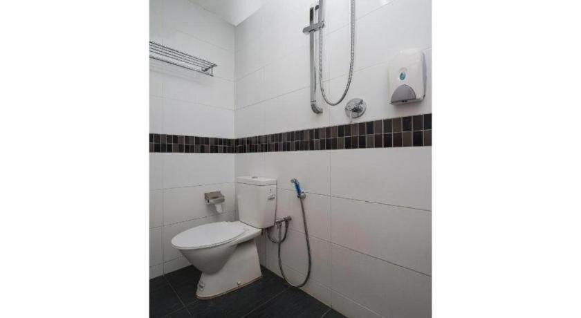 Oyo 90106 Sindbad Hotel 2*