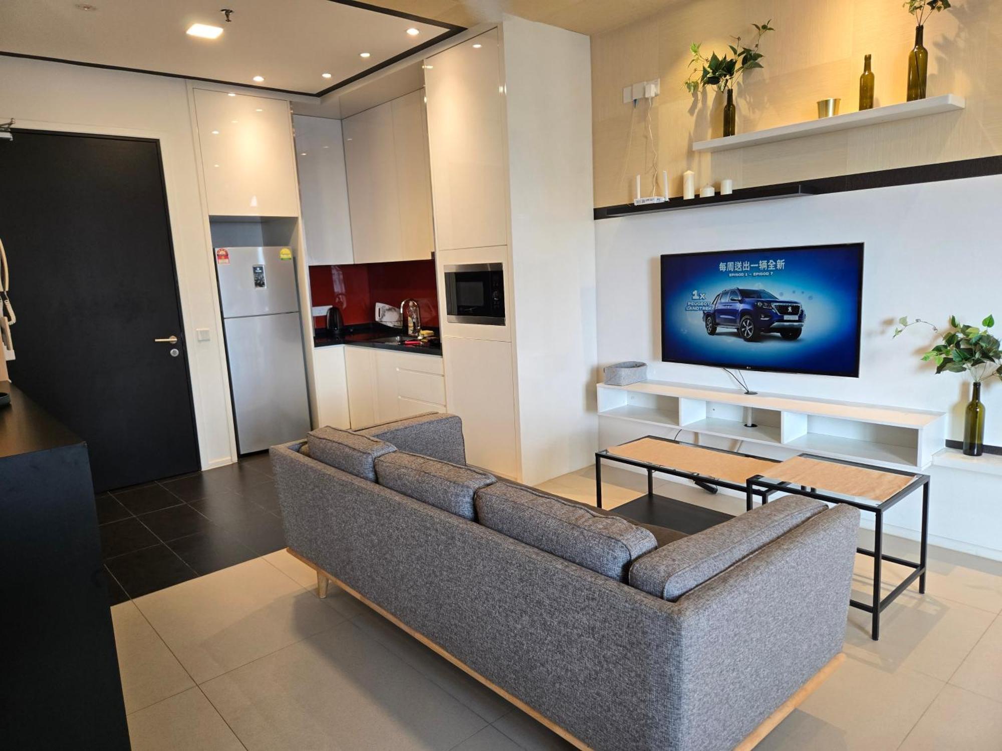 Apartment Arcoris Mont Kiara