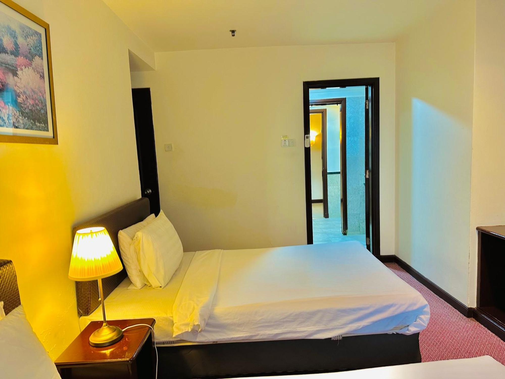 Times Square Residences Apartment *