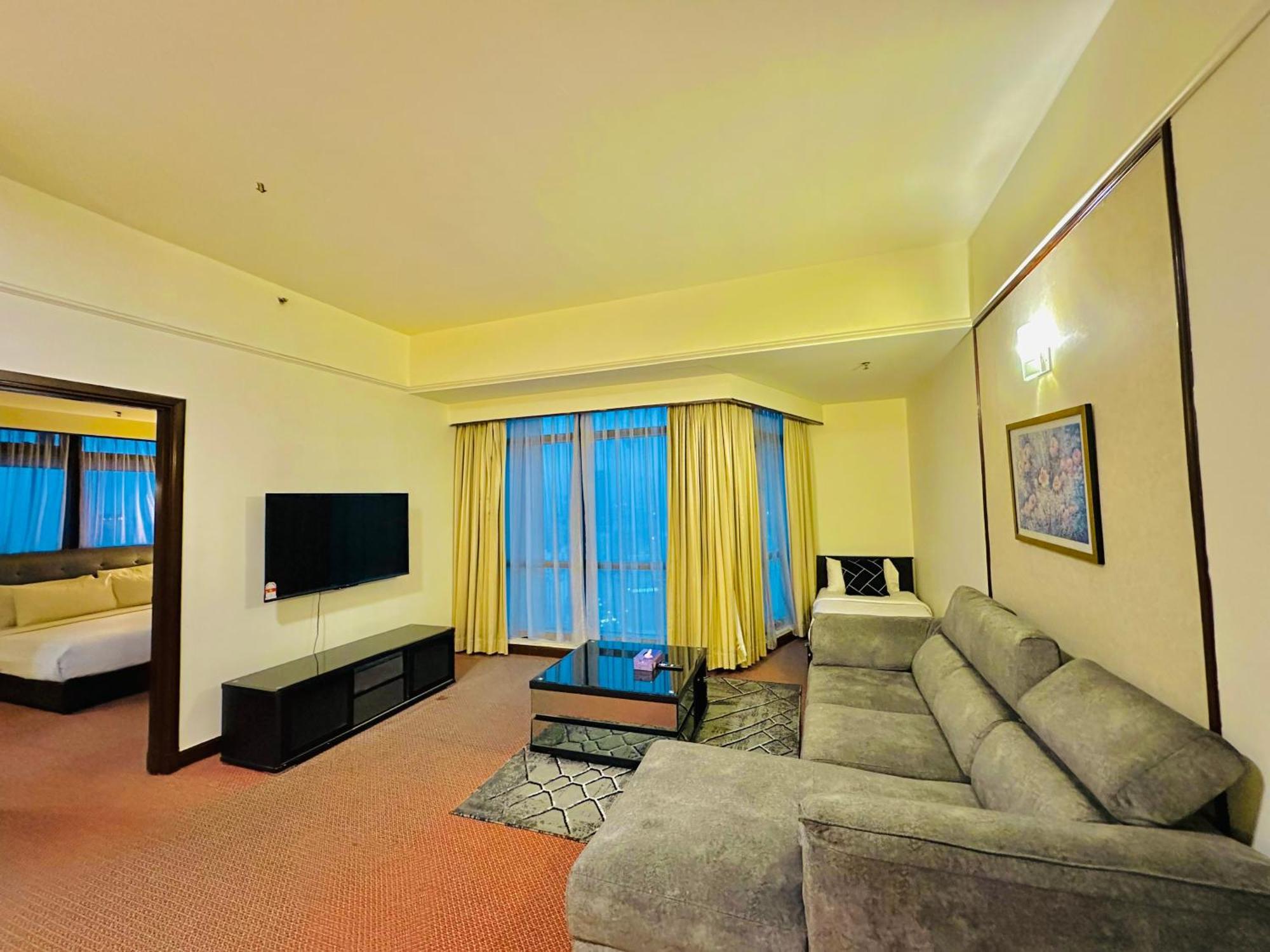 Times Square Residences *