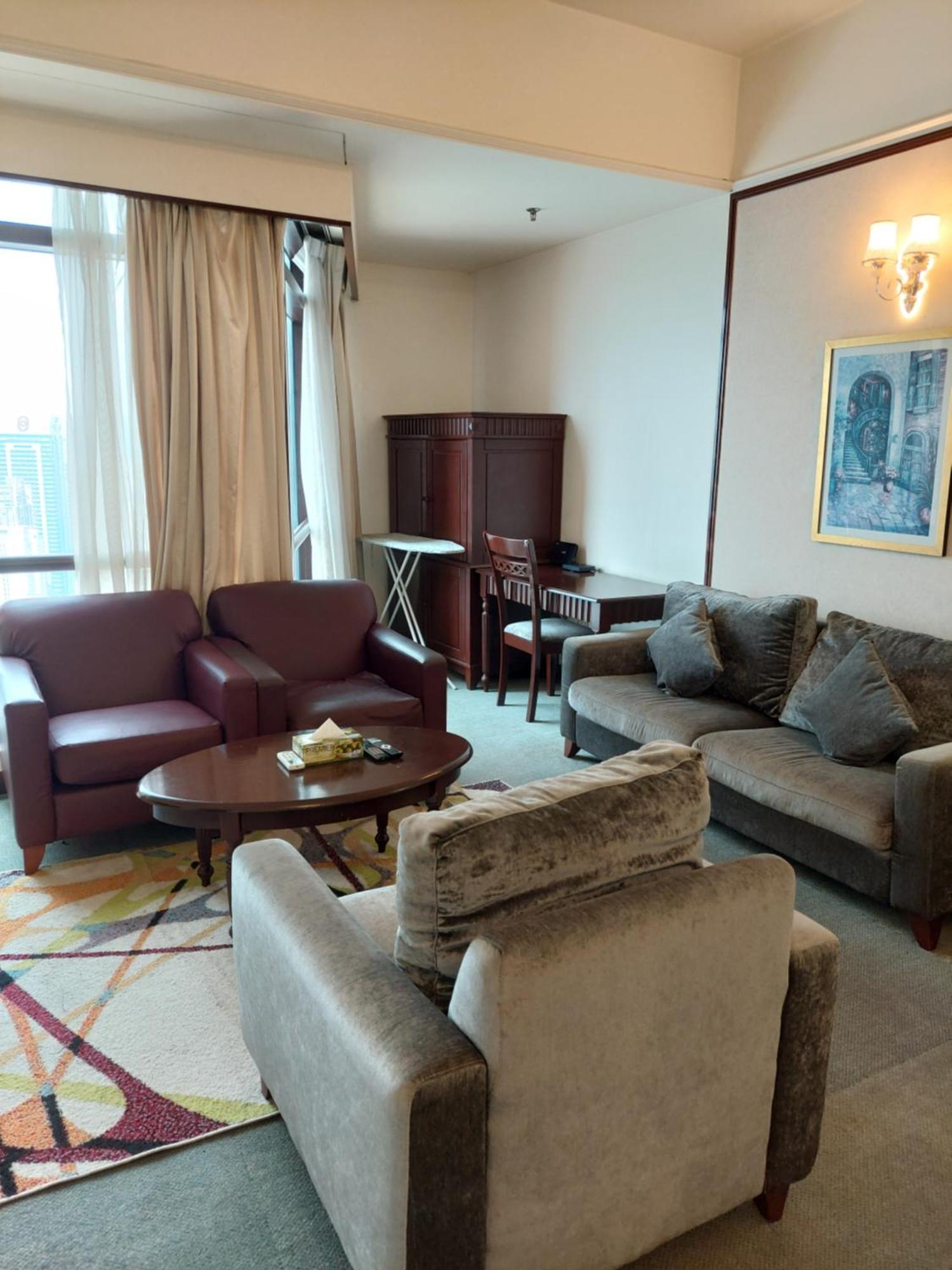 Kl Mugen Service At Times Square Apartment *