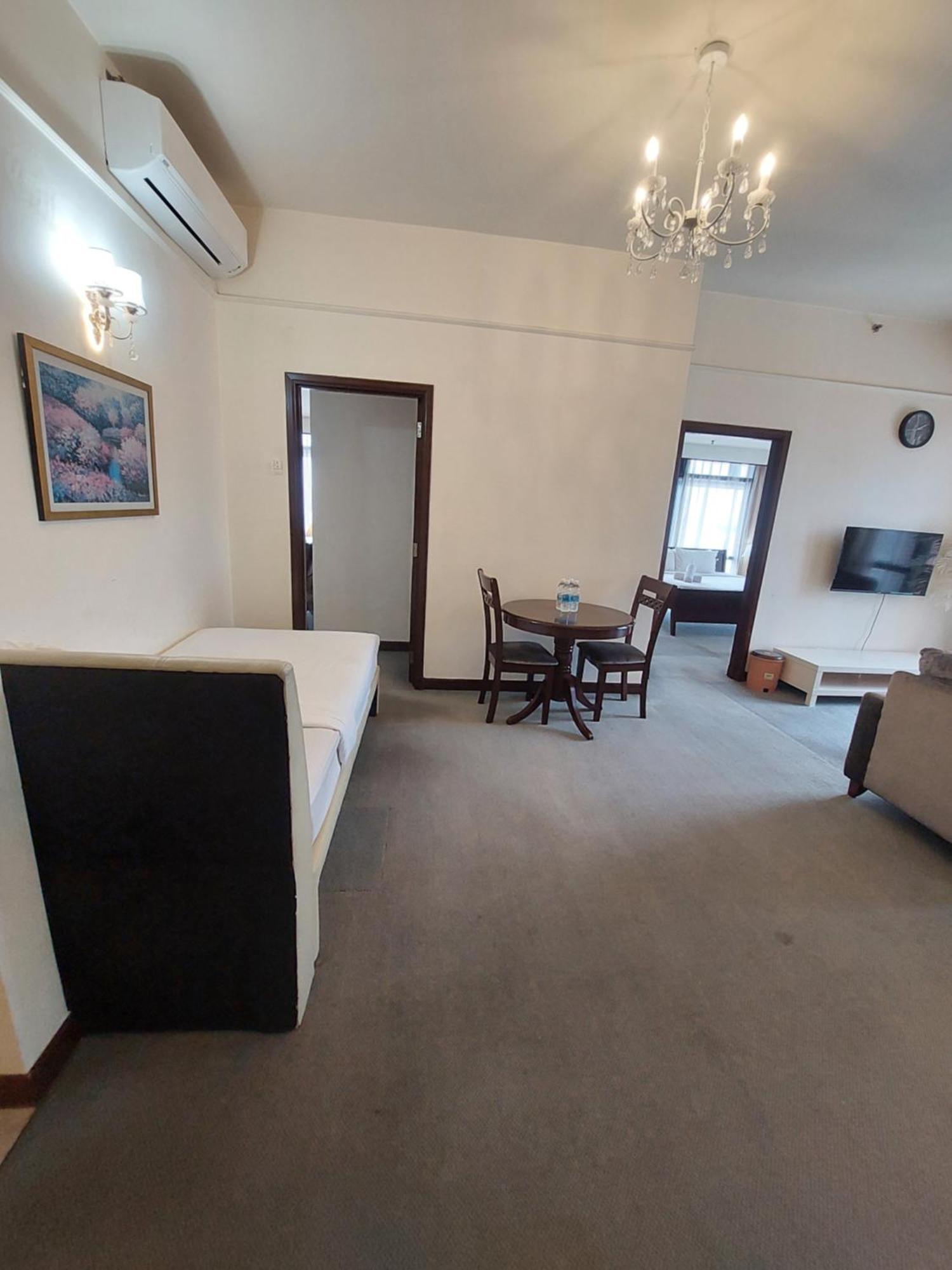 Kl Mugen Service At Times Square Apartment *