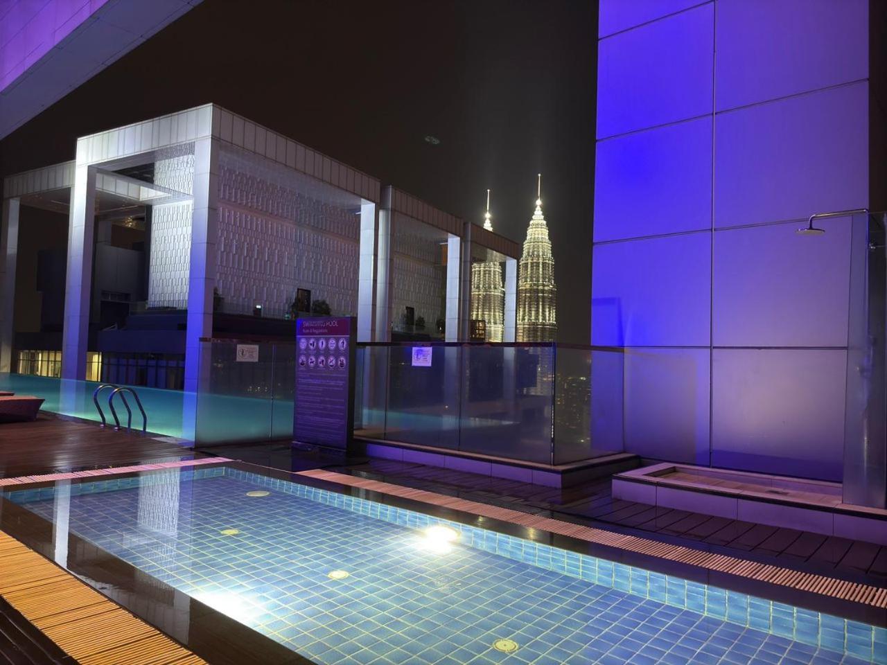 The Platinum Klcc By Sky Pool Kuala Lumpur