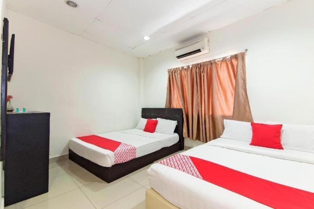 Hotel Oyo 304 Zero Hour 3*