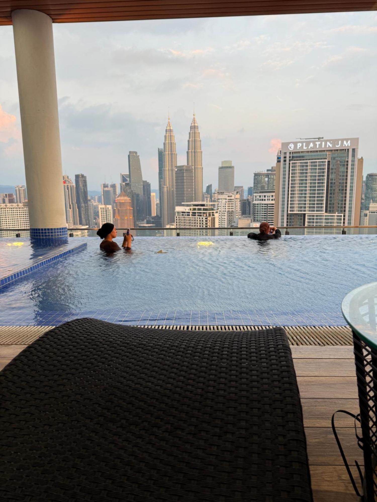 Apartment The Luxe Colony Klcc By