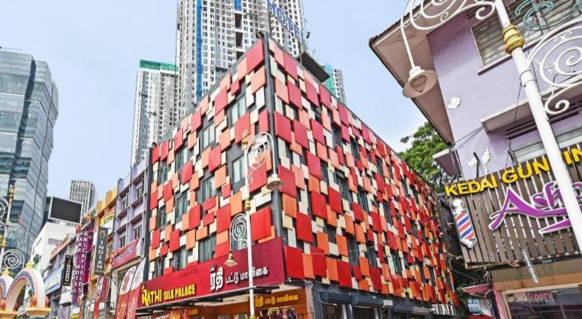 Hotel Capital O 90574 Glo 3*