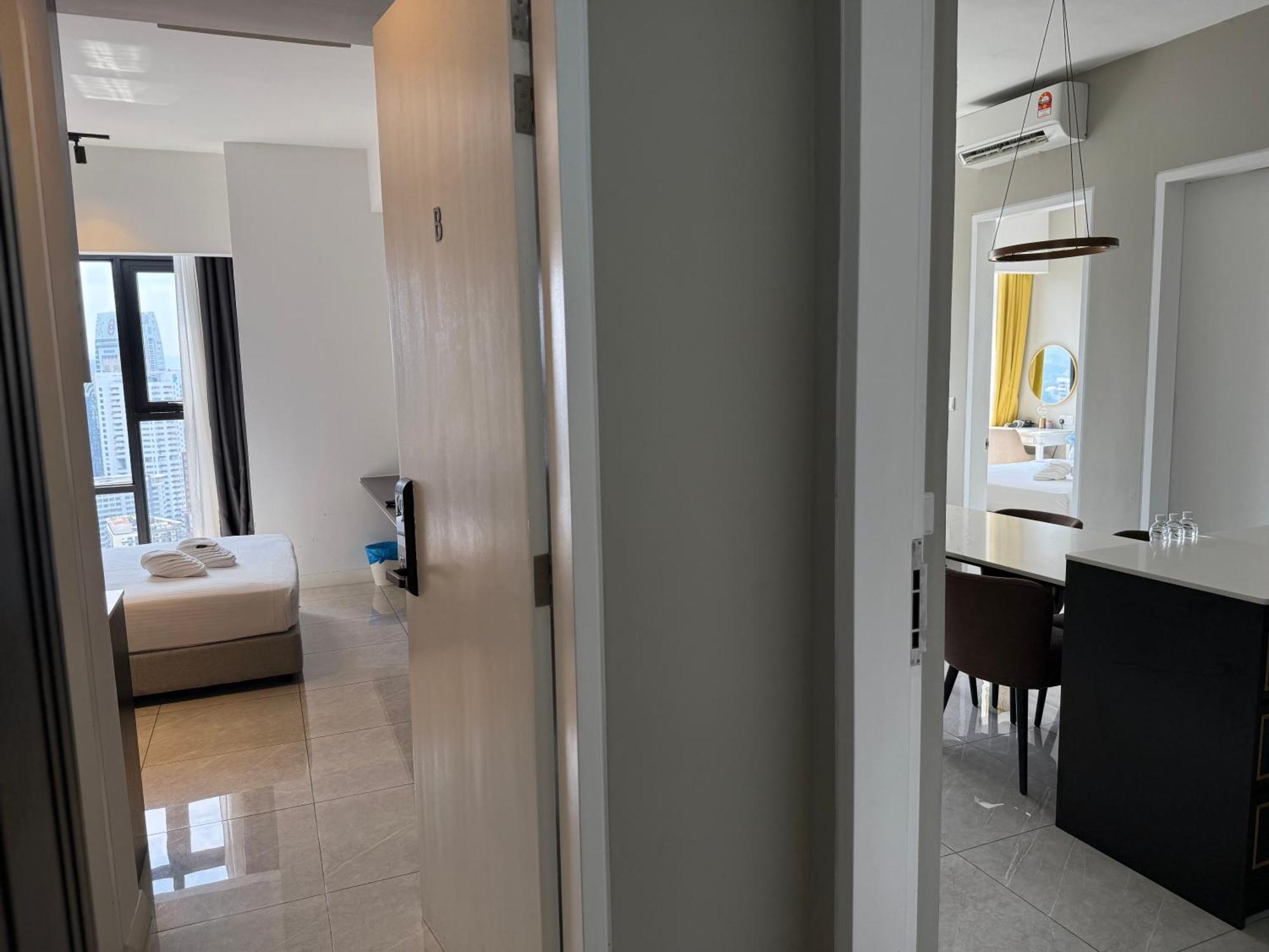 Axon Bukit Bintang By Taheeens Apartment *
