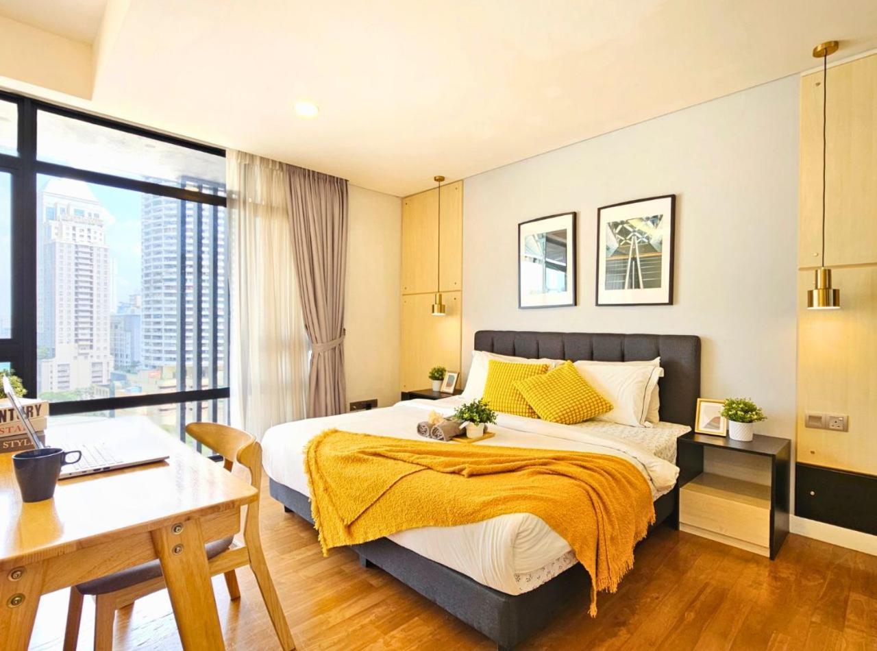Anggun Residences Klcc: Near Monorail And Bukit Bintang Apartment *
