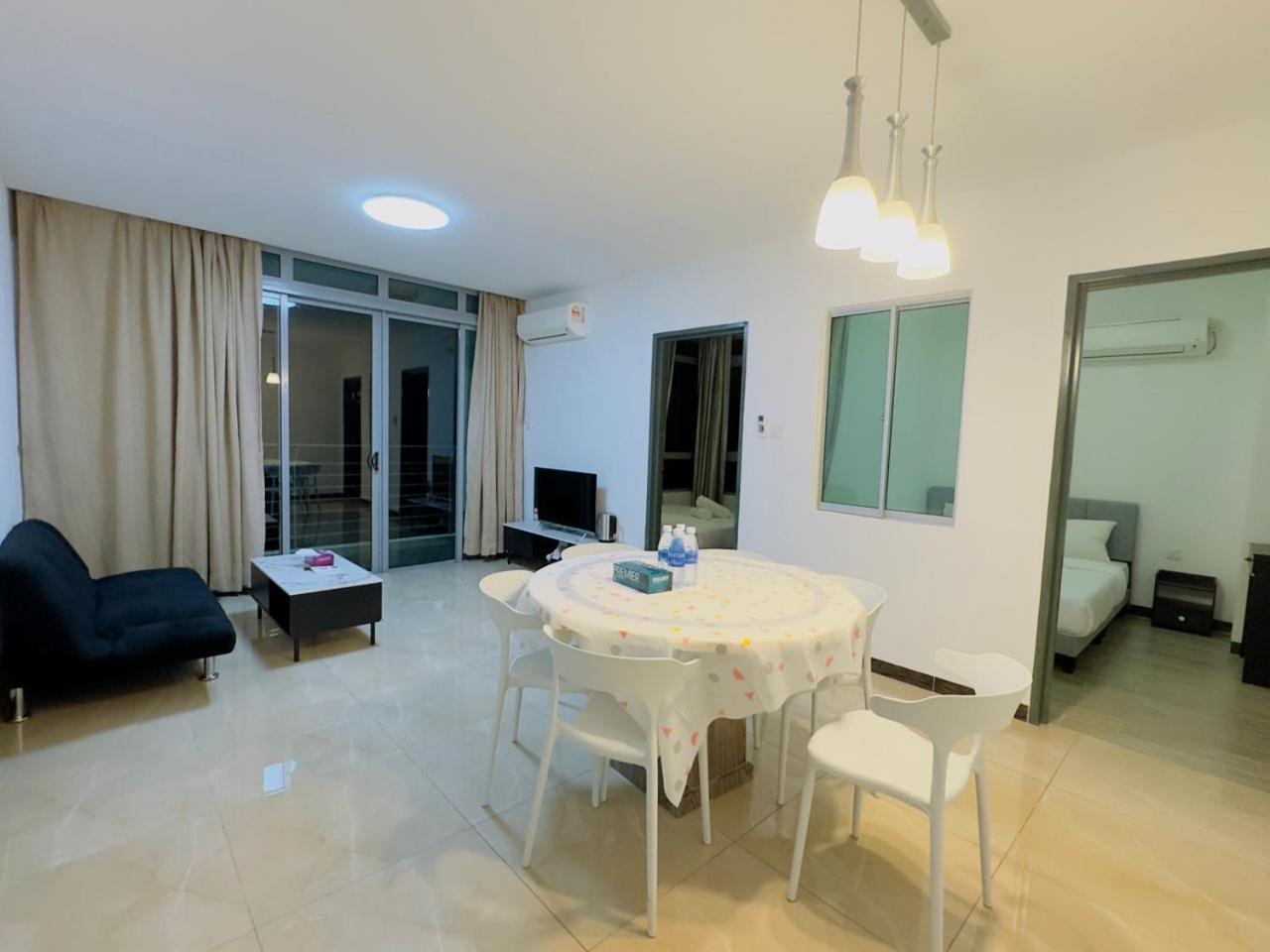 Apartment The Tarragon Premier *