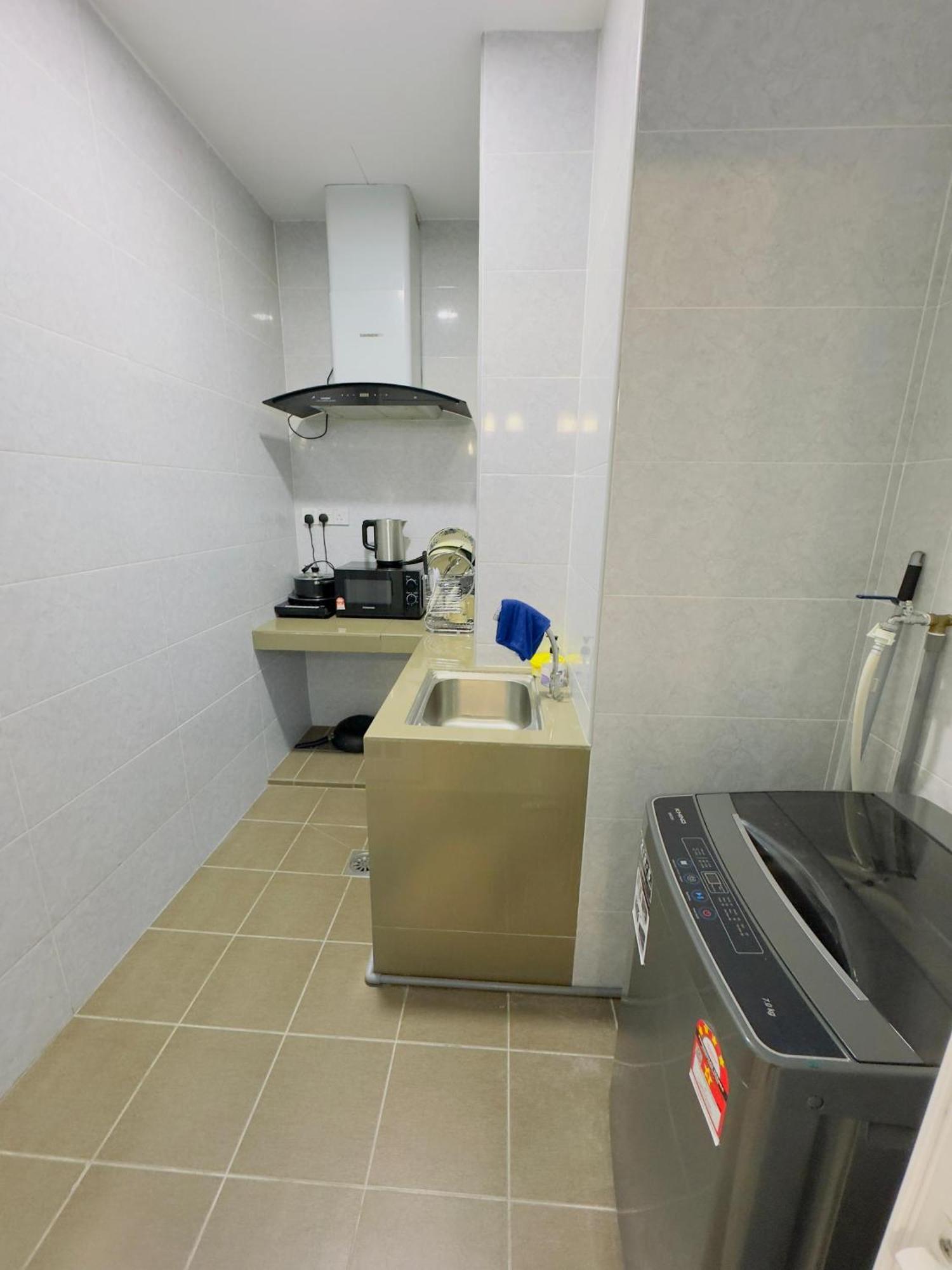 The Tarragon Premier Apartment *