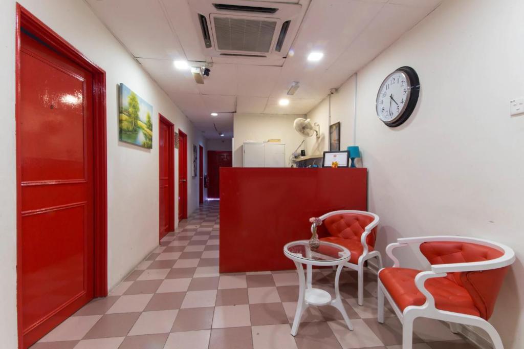 Hotel Oyo 304 Zero Hour 3*