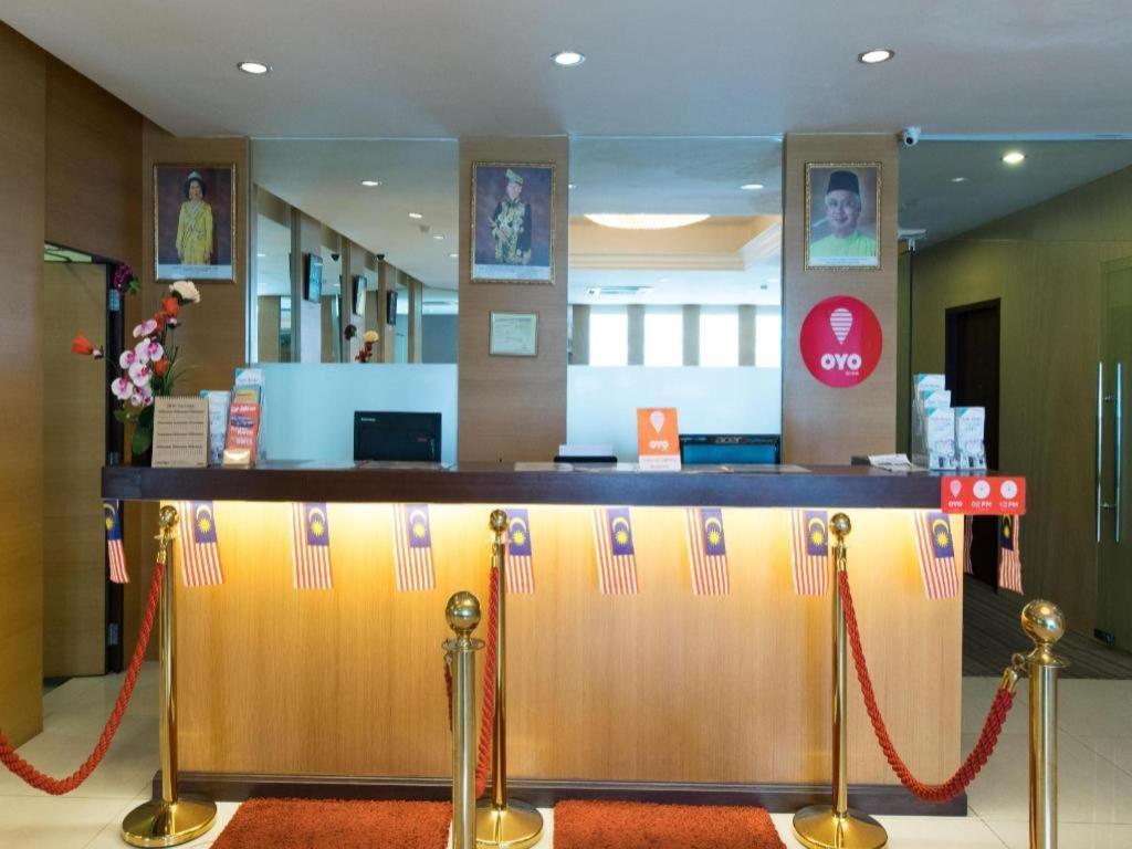 Oyo 139 The Marque Hotel