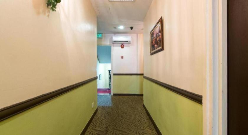 Hotel Oyo 126 Rae