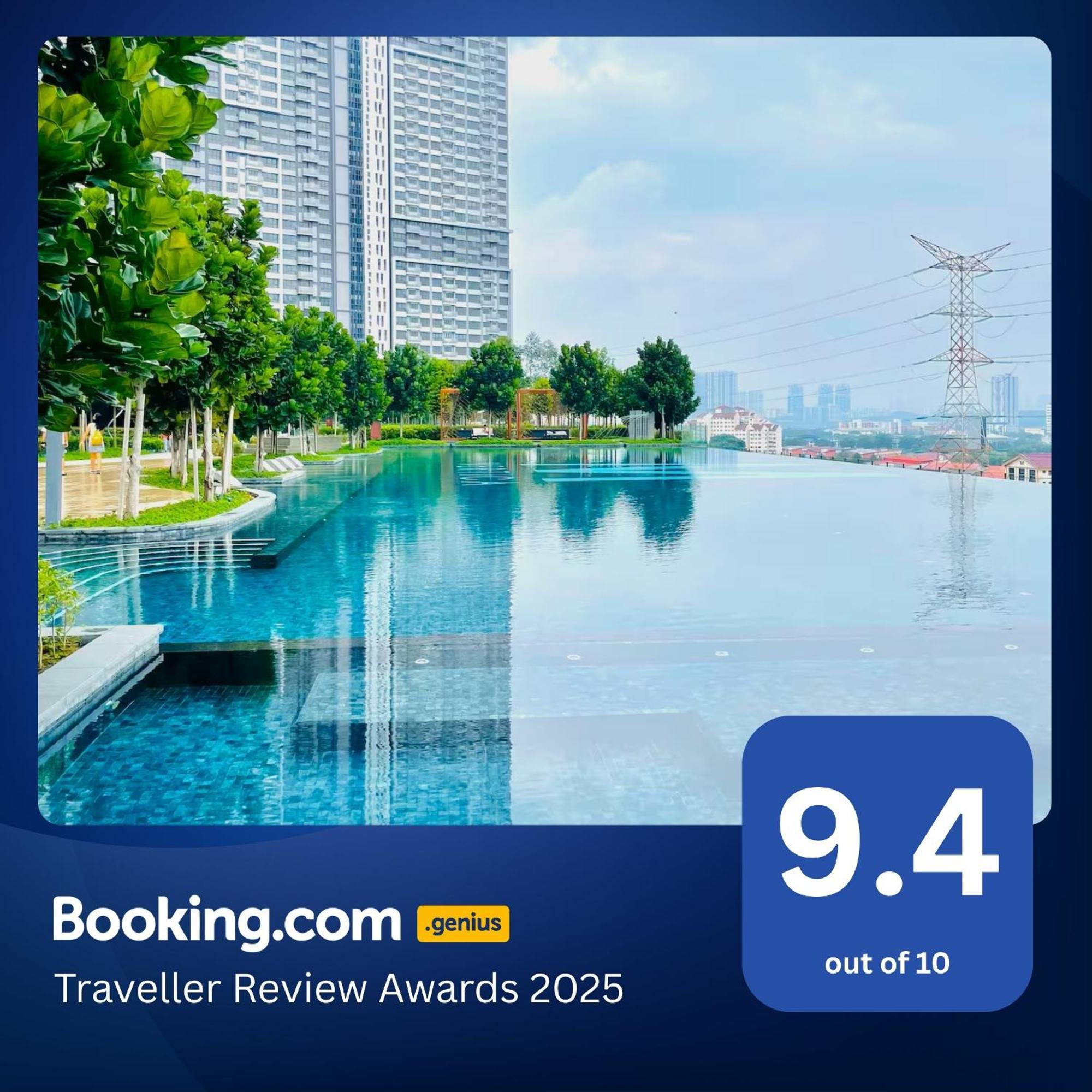 M Vertica Kl Residences Apartment *