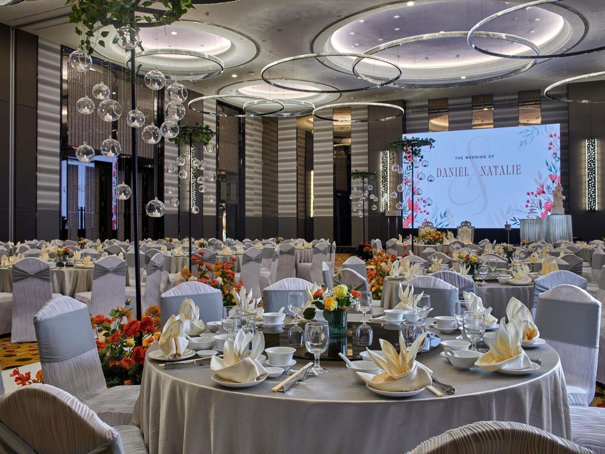 Pullman Centre & Residences Hotel