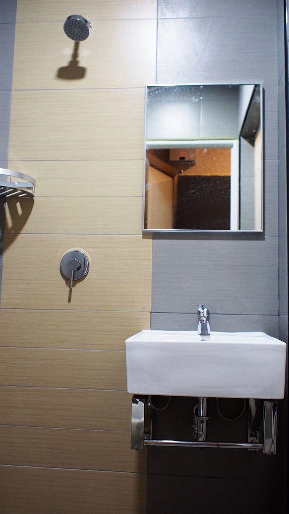 Hotel Leo Leisure @ Market 2*