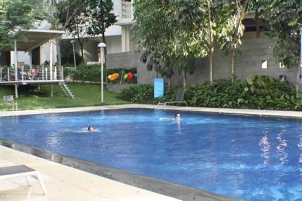 Apartment Short In *
