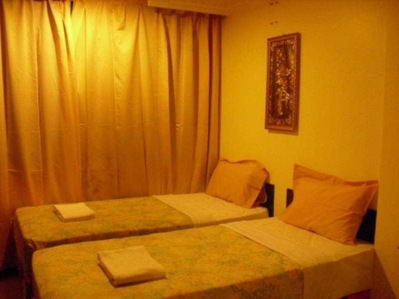Hotel Alamanda Petaling Street 2*