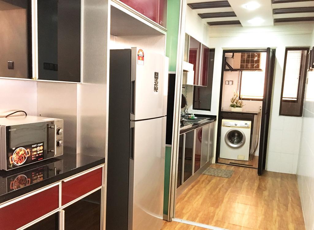 Apartment Putra Short Kl *