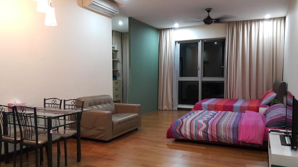 Regalia @ Homestay Apartment