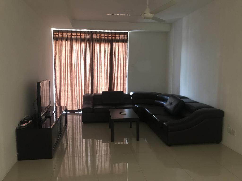 Apartment Obsom Suites At Taragon Kl