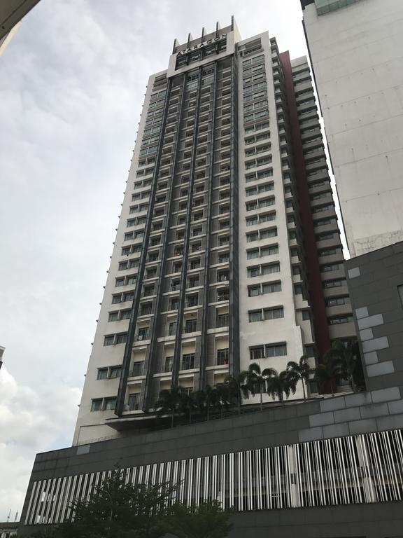 Apartment Obsom Suites At Taragon Kl *
