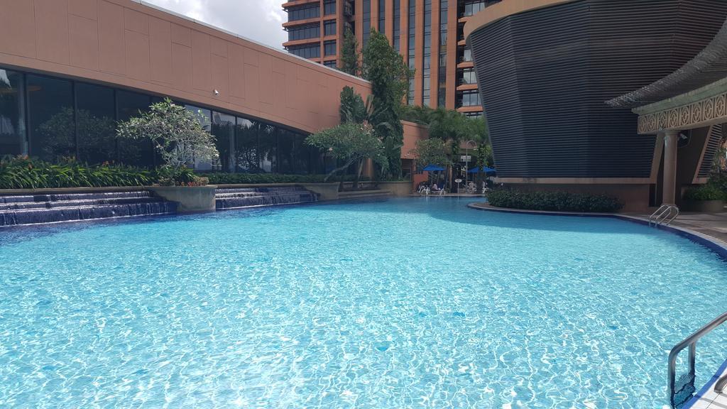 Kl Crystal At Times Square Apartemen