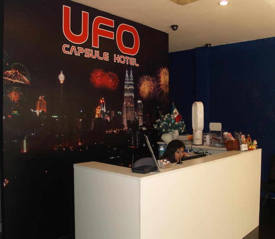 Ufo Capsule *