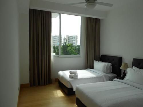 Brunsfield Embassyview Apartment *
