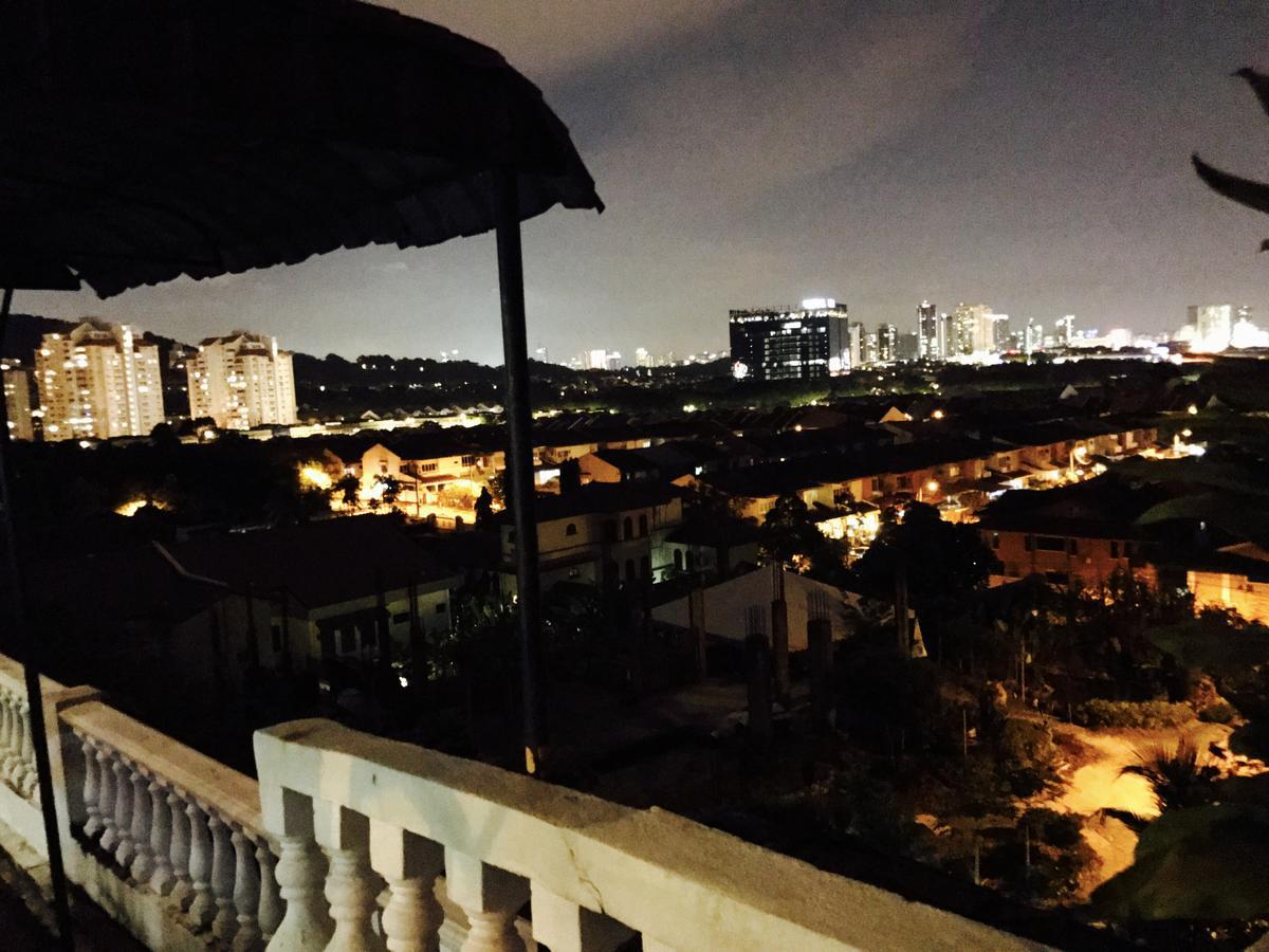 Alimah -ttdi Sg Penchala Homestay