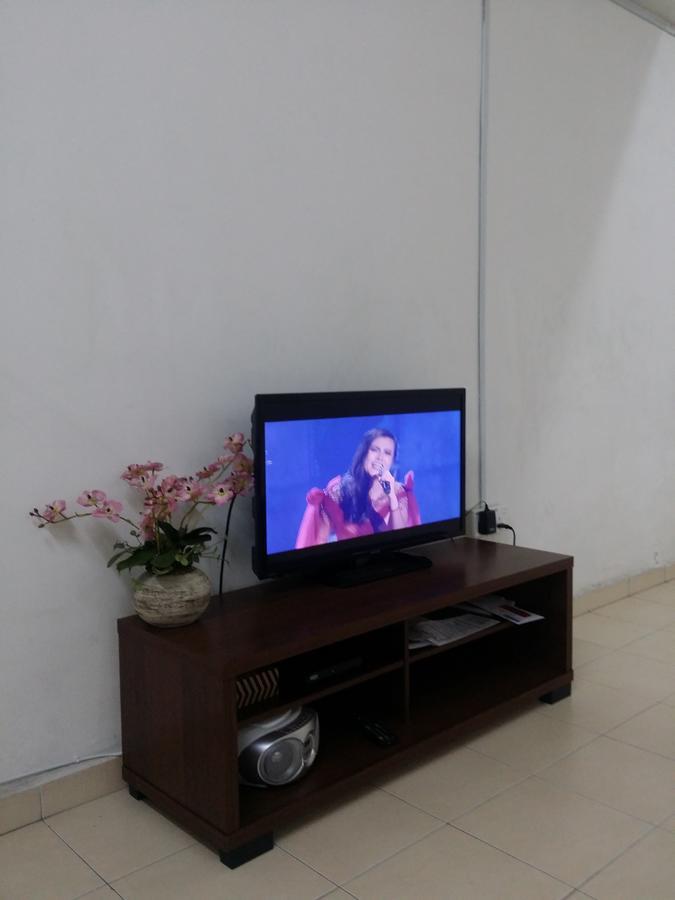 D'tasik Homestay *