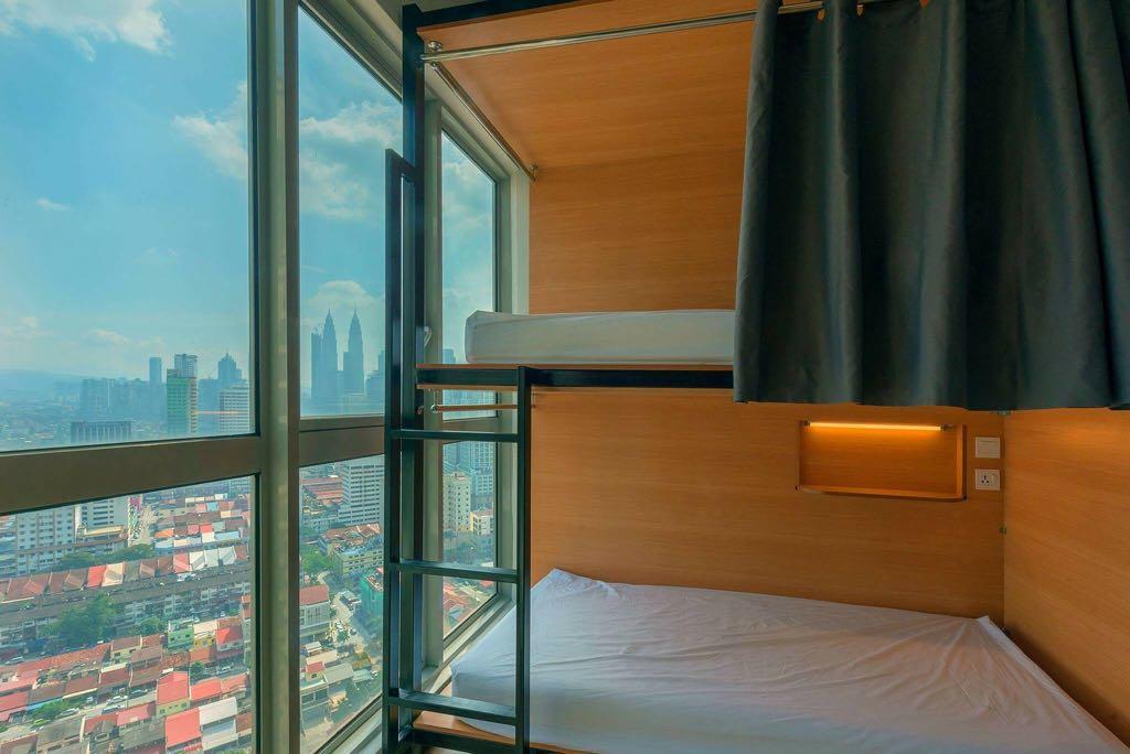 Sky Society Free Communal Dinner & Drink Activity Starts 7pm Everyday Kuala Lumpur