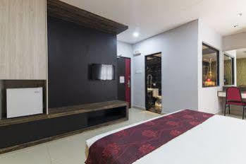 Signature @ Bangsar South 3*