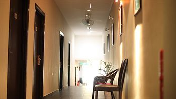 Hotel Naka 2*