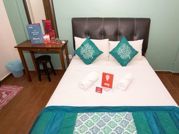 Hotel Oyo Changkat Party Street 3*