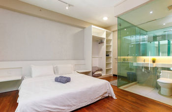 Garden Apartment *