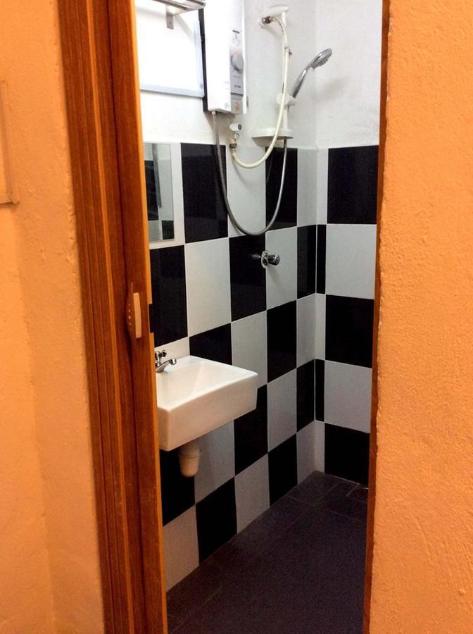 Bed & Breakfast Travellers Palm *